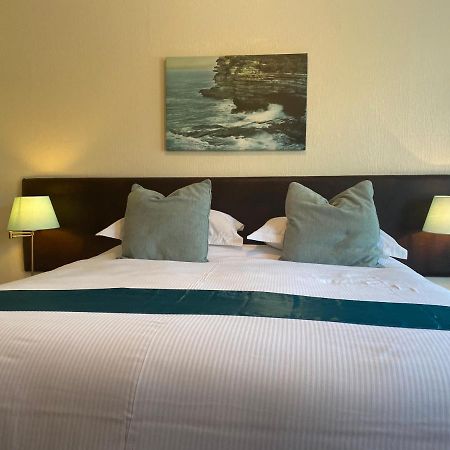 The Kingswood Guest House - Adult Only เวย์มัธ ภายนอก รูปภาพ