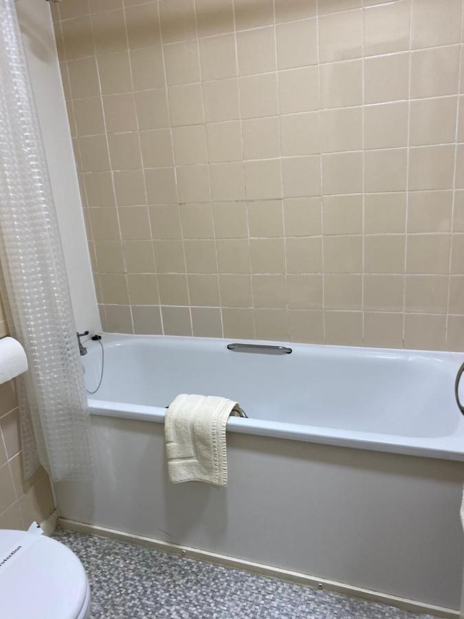 The Kingswood Guest House - Adult Only เวย์มัธ ภายนอก รูปภาพ