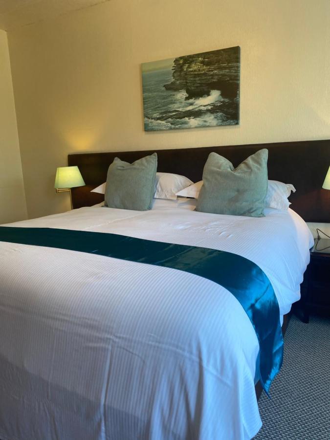 The Kingswood Guest House - Adult Only เวย์มัธ ภายนอก รูปภาพ